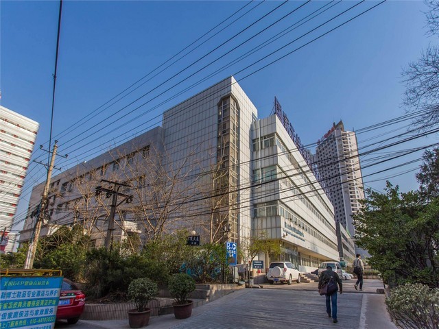 安徽三辊对称卷板机电话